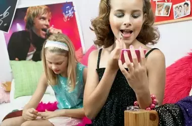 Understanding the Tween Divide: Dragon Girls vs. Sephora Girls