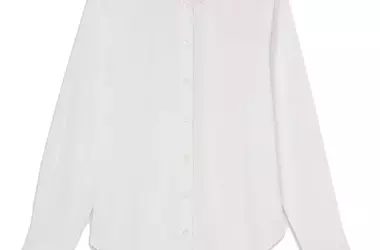 The Ultimate Capsule Wardrobe for Smart Travelers