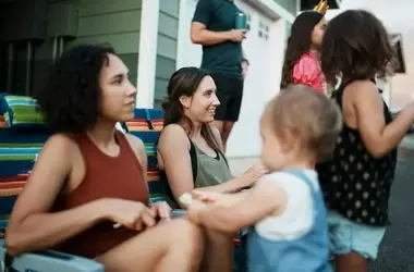 The Dual Nature of Maternal Friendships