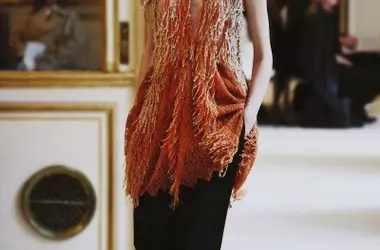 Fashion's New Horizon: Blending Minimalism and Maximalism for Spring/Summer 2027