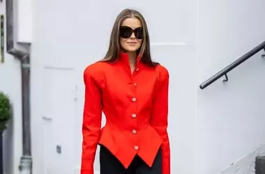 The Enduring Appeal of Stirrup Pants: A Fashion Comeback
