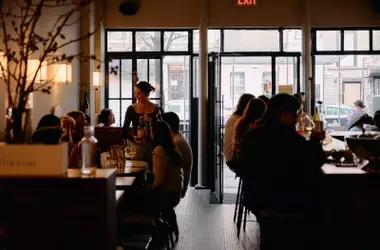 New York City Marathon: Top Dining Spots for Spectators and Runners